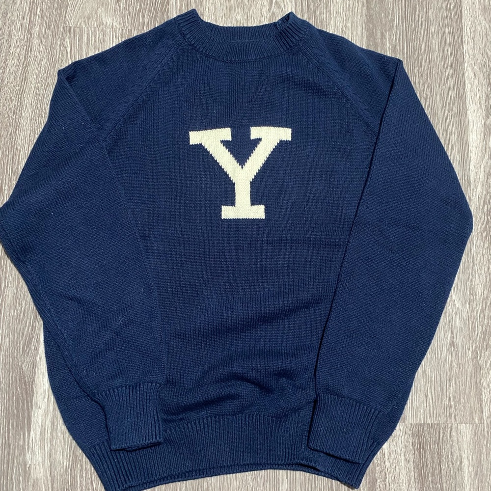 Soft vintage looking sweater